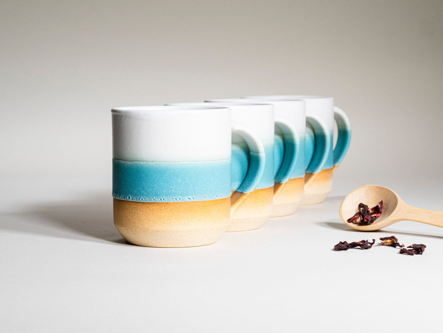 Ceramic Coffee Tea Mug with Handle Turquoise White 14 oz Stoneware
